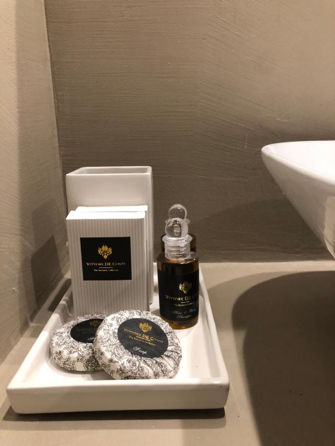 Ai Propilei Del Duomo Luxury Suite Лече Екстериор снимка