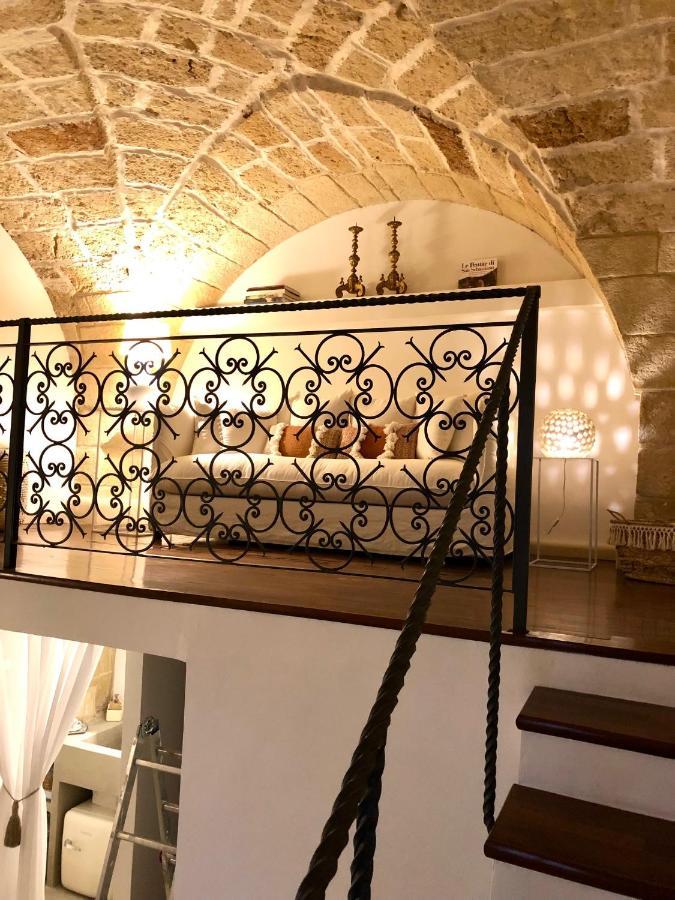 Ai Propilei Del Duomo Luxury Suite Лече Екстериор снимка
